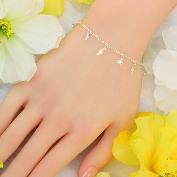 "Minimalist Bracelet, Sleek & Modern Design, Women’s Fashion, YC110242-B - Picture 9 of 10